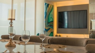 OLED offers perfect contrast, QLED enhances brightness, and LED provides affordability with solid performance. (Pexels) OLED offers perfect contrast, QLED enhances brightness, and LED provides affordability with solid performance. (Pexels)