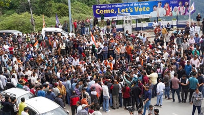 People stage a protest over illegal construction in a mosque, at Sanjauli locality in Shimla, Wednesday. (PTI) People stage a protest over illegal construction in a mosque, at Sanjauli locality in Shimla, Wednesday. (PTI)