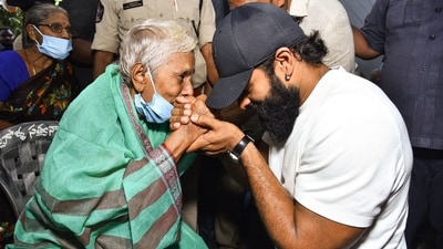 Sai Durgha Tej interacting with old people at the home he visited in Vijayawada. Sai Durgha Tej interacting with old people at the home he visited in Vijayawada.