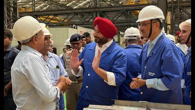 The minister at the Rail Coach Factory (RCF) at Kapurthala in Punjab on Wednesday. (HT Photo)