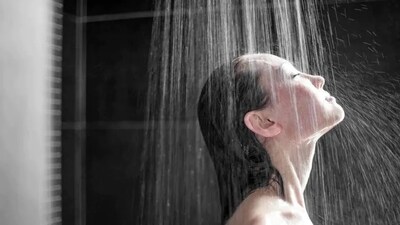 Taking cold showers in the morning can really help us rejuvenate. (Shutterstock) Taking cold showers in the morning can really help us rejuvenate. (Shutterstock)
