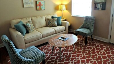 Top 10 comfortable couch sets for your room (Pexels) Top 10 comfortable couch sets for your room (Pexels)