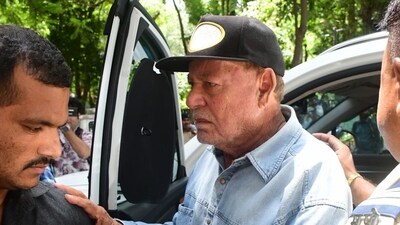 Arbaaz Khan and Salman Khan's father, veteran screenwriter Salim Khan, alongside wife Salma, visited Malaika and her family to offer their condolences. Arbaaz Khan and Salman Khan's father, veteran screenwriter Salim Khan, alongside wife Salma, visited Malaika and her family to offer their condolences.