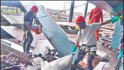 3 workers killed, 3 injured in chemical factory blast in Raigad 3 workers killed, 3 injured in chemical factory blast in Raigad
