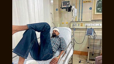 Injured constable Sandeep Singh has been admitted to DMCH in Ludhiana. (Manish/HT) Injured constable Sandeep Singh has been admitted to DMCH in Ludhiana. (Manish/HT)