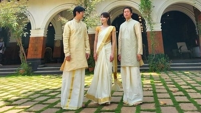 Ha Ji-won, Ahn Jae-hong and Kim Dae-ho are shooting for Massage Road in India. Ha Ji-won, Ahn Jae-hong and Kim Dae-ho are shooting for Massage Road in India.