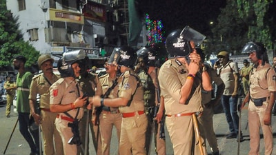 Karnataka: 52 arrested in Nagamangala after riot erupts over Ganesh procession Karnataka: 52 arrested in Nagamangala after riot erupts over Ganesh procession