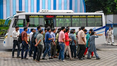 Junior doctors arrive at the Nabanna (State Secretariat) to meet with West Bengal Chief Minister Mamata Banerjee regarding their 'cease work' strike for more than one month over the R G Kar Medical College and Hospital incident, in Howrah, Sept. 12, 2024. (PTI Photo) (PTI) Junior doctors arrive at the Nabanna (State Secretariat) to meet with West Bengal Chief Minister Mamata Banerjee regarding their 'cease work' strike for more than one month over the R G Kar Medical College and Hospital incident, in Howrah, Sept. 12, 2024. (PTI Photo) (PTI)
