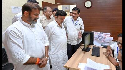 Rao Narbir Singh, BJP candidate from Badshahpur files his nomination at theSDM’s office Badshahpur Tehsil Wazirabad, in Gurugram. (Parveen Kumar/HT PHOTO)