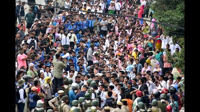 Demonstrators attend a protest march to demand an end to the latest spurt of ethnic violence, in Imphal, Manipur, India, September 10, 2024. REUTERS/Stringer (REUTERS) Demonstrators attend a protest march to demand an end to the latest spurt of ethnic violence, in Imphal, Manipur, India, September 10, 2024. REUTERS/Stringer (REUTERS)