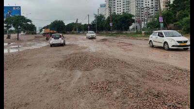 The stretch on Rampura Road was badly damaged over the last two months and residents have been demanding repairs for sometime now. (HT PHOTO)