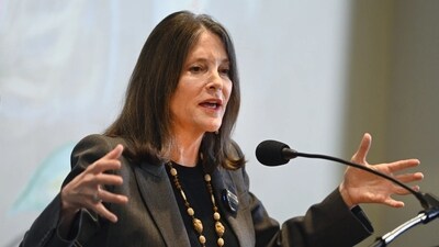 After facing intense heat on X, Marianne Williamson, 71, rejected backing Donald Trump’s claim that Haitian immigrants in Ohio are stealing and eating people’s pets. (AP )