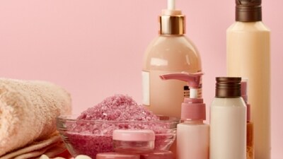 Discover the top Amazon deals on bath and shower essentials with up to 50% off and enjoy a calming self-care routine. (Adobe Stock) Discover the top Amazon deals on bath and shower essentials with up to 50% off and enjoy a calming self-care routine. (Adobe Stock)