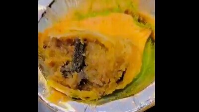 A Ghaziabad sweet shop faces backlash after a customer found a frog leg in a samosa. (X/@SachinGuptaUP)