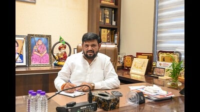 Naveen Goyal, independent candidate for the Gurgaon seat during an interview at his office in Sector-17, in Gurugram. (Parveen Kumar/HT) Naveen Goyal, independent candidate for the Gurgaon seat during an interview at his office in Sector-17, in Gurugram. (Parveen Kumar/HT)