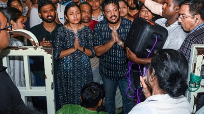 Kolkata rape-murder case live updates: West Bengal Chief Minister Mamata Banerjee interacts with junior doctors delegation, at her Kalighat residence in Kolkata, Saturday, (PTI) Kolkata rape-murder case live updates: West Bengal Chief Minister Mamata Banerjee interacts with junior doctors delegation, at her Kalighat residence in Kolkata, Saturday, (PTI)