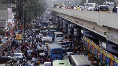 Pune traffic police and PMC to implement a new traffic plan on an experimental basis on Ahmednagar Road, Solapur Road and North Main Road beginning September 21. ((PIC FOR REPRESENTATION)) Pune traffic police and PMC to implement a new traffic plan on an experimental basis on Ahmednagar Road, Solapur Road and North Main Road beginning September 21. ((PIC FOR REPRESENTATION))
