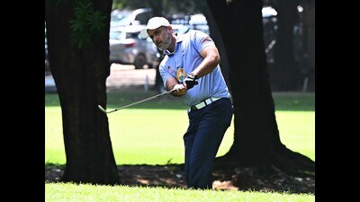 A golfer from Punjab Aces in action at the Chandigarh Golf League. (Keshav Singh/HT) A golfer from Punjab Aces in action at the Chandigarh Golf League. (Keshav Singh/HT)