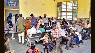 Patients flock to civil hospital as the OPD opens after a week on Monday, September 16, 2024. (Manish/Hindustan Times) Patients flock to civil hospital as the OPD opens after a week on Monday, September 16, 2024. (Manish/Hindustan Times)