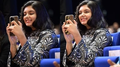 Aaradhya Bachchan was a proud daughter at the recently held SIIMA awards in Dubai over the weekend. Aaradhya Bachchan was a proud daughter at the recently held SIIMA awards in Dubai over the weekend.