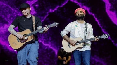 Ed Sheeran and Arijit Singh perform together in London Ed Sheeran and Arijit Singh perform together in London