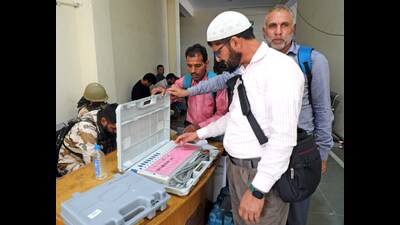 Kishtwar, Sep 17 (ANI): Polling officials collect their EVMs and other polling materials at a distribution centre before they leave for their respective polling stations on the eve of the first phase of Jammu and Kashmir Assembly polls, in Kishtwar on Tuesday. (ANI Photo) (Gourav) Kishtwar, Sep 17 (ANI): Polling officials collect their EVMs and other polling materials at a distribution centre before they leave for their respective polling stations on the eve of the first phase of Jammu and Kashmir Assembly polls, in Kishtwar on Tuesday. (ANI Photo) (Gourav)