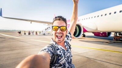 Traveling might just be your new retinol for slowing down ageing. (Shutterstock)