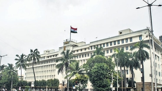 Mumbai, India - July 18, 2022: A view of the road condition outside Mantralaya, in Mumbai, India, on Monday, July 18, 2022. (Photo by Pratik Chorge/Hindustan Times) (Pratik Chorge/HT PHOTO)