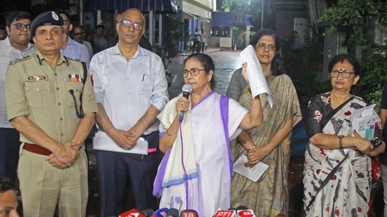 Kolkata: West Bengal Chief Minister Mamata Banerjee speaks during a press conference after meeting with delegates of junior doctors, at her Kalighat residence in Kolkata, Monday midnight, Sept. 16, 2024. (PTI)
