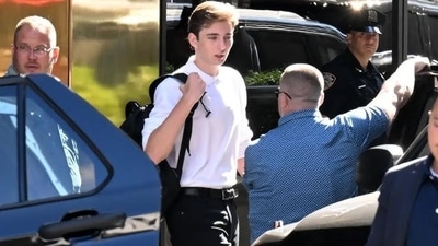Barron Trump was escorted off to classes after visiting the dean's office at NYU, according to sources who spoke with The New York Post Barron Trump was escorted off to classes after visiting the dean's office at NYU, according to sources who spoke with The New York Post