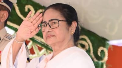 Chief minister Mamata Banerjee spoke to her Jharkhand counterpart, Hemant Soren, over the situation on Monday. (X) Chief minister Mamata Banerjee spoke to her Jharkhand counterpart, Hemant Soren, over the situation on Monday. (X)