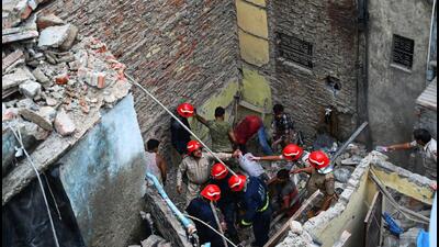 Four were killed and 14 injured in the building collapse. (Vipin Kumar/HT Photo) Four were killed and 14 injured in the building collapse. (Vipin Kumar/HT Photo)
