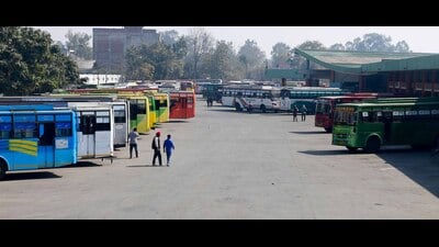 In December 2022, the previous private contractor LYR Group of Companies of Ludhiana Interstate Bus Stand found defaulting on license fees amounting to ₹35 lakh per month leading to its termination. (HT Photo) In December 2022, the previous private contractor LYR Group of Companies of Ludhiana Interstate Bus Stand found defaulting on license fees amounting to ₹35 lakh per month leading to its termination. (HT Photo)