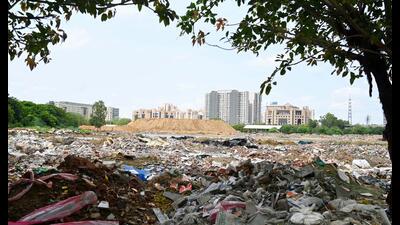 The campaign, which will run from September 17 to October 2, aims to tackle waste accumulation, ensure cleaner public spaces and raise awareness about proper sanitation practices in Gurugram. (HT PHOTO)