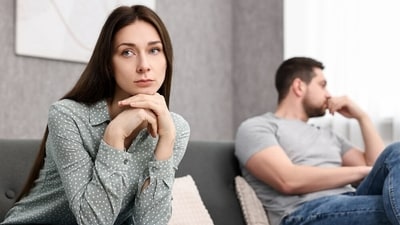 Feeling aloof and distant is common in roommate syndrome. (Shutterstock) Feeling aloof and distant is common in roommate syndrome. (Shutterstock)