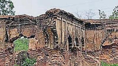 ASI monument Vilayati Bagh near Dilkusha Garden in Lucknow. (SOURCED IMAGE) ASI monument Vilayati Bagh near Dilkusha Garden in Lucknow. (SOURCED IMAGE)