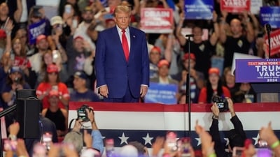 Nassau County Police scan buildings surrounding Nassau Coliseum before the start of a rally featuring Republican presidential nominee former President Donald Trump, Wednesday, Sept. 18, 2024, in Uniondale, N.Y. (AP Photo/Ted Shaffrey) (AP)