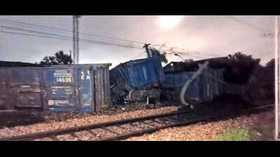 Goods train wagon that derailed on Mathura Delhi track on Wednesday night. (HT) Goods train wagon that derailed on Mathura Delhi track on Wednesday night. (HT)