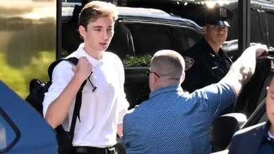 Barron Trump was escorted off to classes after visiting the dean's office at NYU, according to sources who spoke with The Post Barron Trump was escorted off to classes after visiting the dean's office at NYU, according to sources who spoke with The Post
