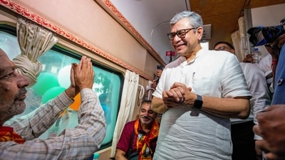 Union Railway Minister Ashwini Vaishnaw interacts with passengers during the flagging off ceremony of Bharat Gaurav Deluxe AC Tourist Train for the tour named 'Bharat Nepal Maitri Yatra at Hazrat Nizamuddin Railway Station in New Delhi, Friday, Sept. 20, 2024. (PTI) Union Railway Minister Ashwini Vaishnaw interacts with passengers during the flagging off ceremony of Bharat Gaurav Deluxe AC Tourist Train for the tour named 'Bharat Nepal Maitri Yatra at Hazrat Nizamuddin Railway Station in New Delhi, Friday, Sept. 20, 2024. (PTI)