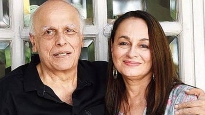 Soni got married to Mahesh Bhatt in 1986. Soni got married to Mahesh Bhatt in 1986.