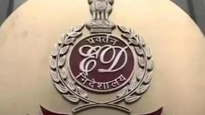 The ED has seized cash, gold and diamond jewellery worth more than ₹42 crore after it raided multiple locations linked to retired NOIDA Authority CEO Mohinder Singh and builders (HT Photo) The ED has seized cash, gold and diamond jewellery worth more than ₹42 crore after it raided multiple locations linked to retired NOIDA Authority CEO Mohinder Singh and builders (HT Photo)