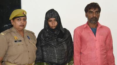 The police identified the two arrested suspects as Shehnaz and her family friend Gulfam. Shehnaz’s son, Javed, and her son-in-law, Suhail, are on the run. (Sakib Ali/HT Photo) The police identified the two arrested suspects as Shehnaz and her family friend Gulfam. Shehnaz’s son, Javed, and her son-in-law, Suhail, are on the run. (Sakib Ali/HT Photo)