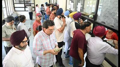 The suvidha kendras will remain open Saturdays and Sundays till September 30. (HT Photo) The suvidha kendras will remain open Saturdays and Sundays till September 30. (HT Photo)