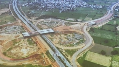 The Yamuna Expressway Industrial Development Authority (YEIDA) has launched a housing scheme offering at least 1,200 flats in Sector 22D along the Yamuna Expressway (Sunil Ghosh/HT Archive) The Yamuna Expressway Industrial Development Authority (YEIDA) has launched a housing scheme offering at least 1,200 flats in Sector 22D along the Yamuna Expressway (Sunil Ghosh/HT Archive)