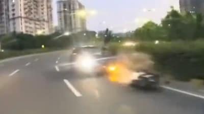 Biker dies after collision with SUV in Gurugram, shocking video caught on camera (Twitter) Biker dies after collision with SUV in Gurugram, shocking video caught on camera (Twitter)