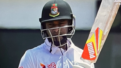 Shakib Al Hasan bats with a string attached to helmet (X)
