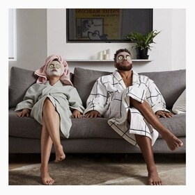Alter your skincare and beauty regimen for each season (Photo by Yulia Shipova) Alter your skincare and beauty regimen for each season (Photo by Yulia Shipova)
