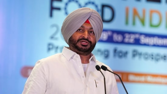 An FIR has been filed against Union Minister of State for Railways, Ravneet Singh Bittu, for allegedly calling Congress leader Rahul Gandhi “the number one terrorist in the country” (PTI Photo/Atul Yadav) (PTI)