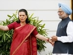 Congress president Sonia Gandhi and Prime Minister Dr Manmohan Singh during the UPA era in May 2009.(HT ARCHIVE)